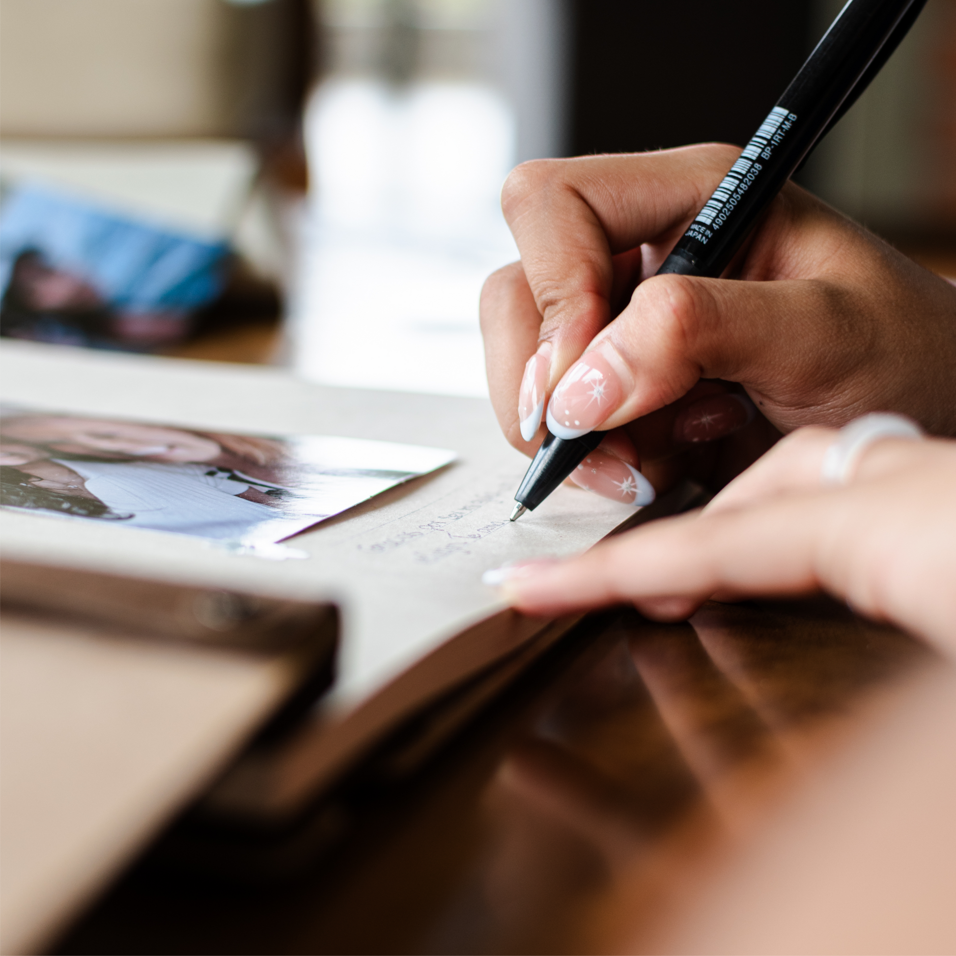 Álbum En Madera Pequeño Madres Dekho
