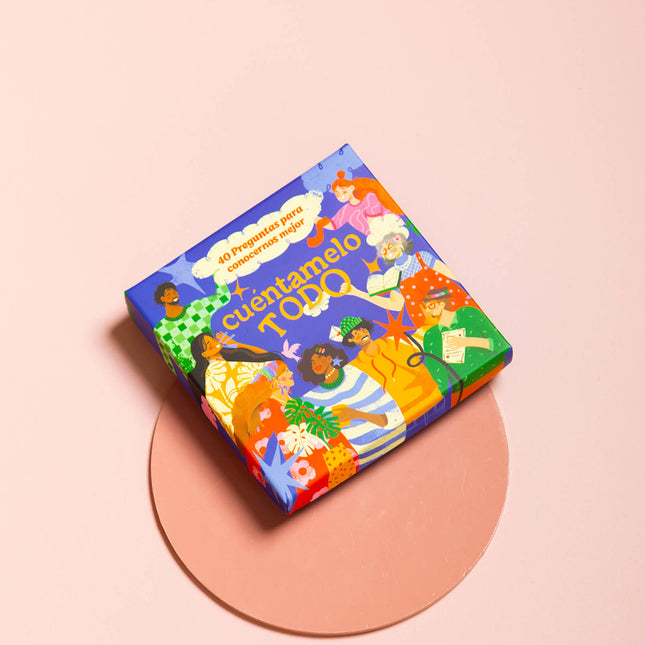 Caja de cartas Amuratta con 40 tarjetas ilustradas de preguntas para conversaciones profundas y divertidas.