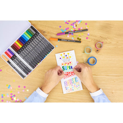 Set de 20 marcadores Edding punta fina surtidos con trazo de 0,5 mm y colores vibrantes, ideales para escritura y dibujo creativo.