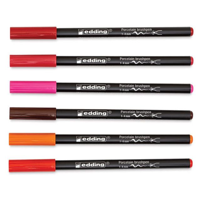 Set de marcadores Edding punta pincel para porcelana en colores cálidos, ideales para decorar cerámica y vidrio con acabado resistente.