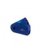 Sacapuntas Faber-Castell Sleeve color azul con depósito retráctil para virutas, tamaño compacto y forma ergonómica.
