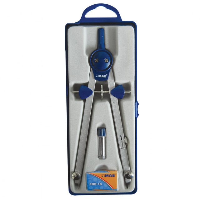 Compás metálico de precisión Mae con tornillo ajustable, lápiz portaminas, puntilla y minas de repuesto en estuche compacto, sobre fondo blanco.