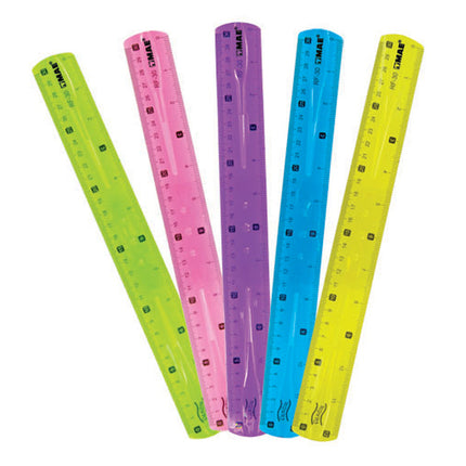 Regla flexible Mae RF‑30 de 30 cm en plástico transparente con graduación en centímetros y milímetros.