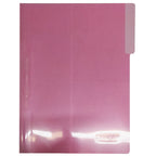 Carpeta legajadora Mae tamaño carta semitranslúcida en polipropileno con broche plástico de color rosado, sobre fondo blanco.
