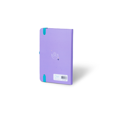 Contraportada Sketchbook Alpen 12×20 cm morado con tapa dura ilustrada “Lánzate al universo”, banda elástica turquesa y 84 hojas blancas.