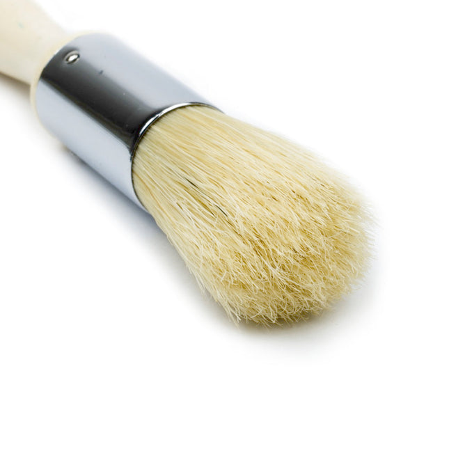 Detalle Brocha redonda de cerda Giotto tamaño 20, ideal para cubrir áreas amplias en pintura acrílica, óleo y témpera.