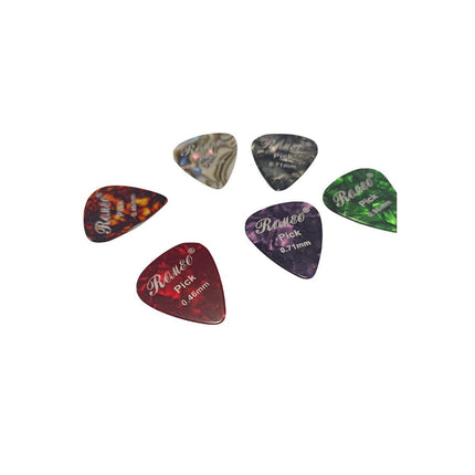 Pajuela para guitarra Romeo color estándar sobre fondo neutro, accesorio esencial para instrumento de cuerdas.