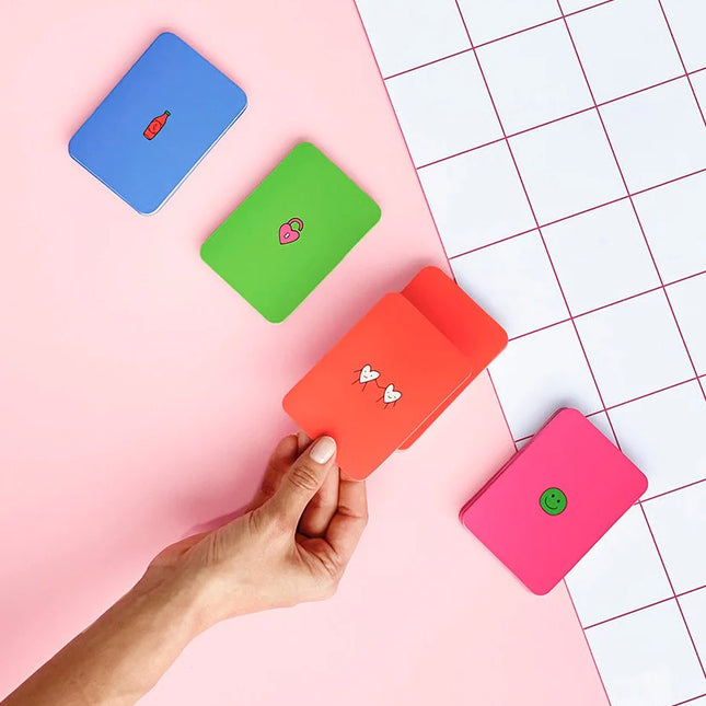 Cartas Love Is The Answer Cartas Toy