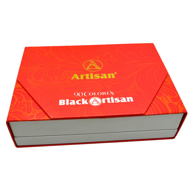 Estuche cerrado Black Artisan con diseño rojo y dorado, ideal para regalo.