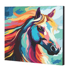 Kit de pintura por números Art Box con lienzo de caballo multicolor 30×30 cm, montado en bastidor, pinturas acrílicas, pinceles y caja‑caballete.