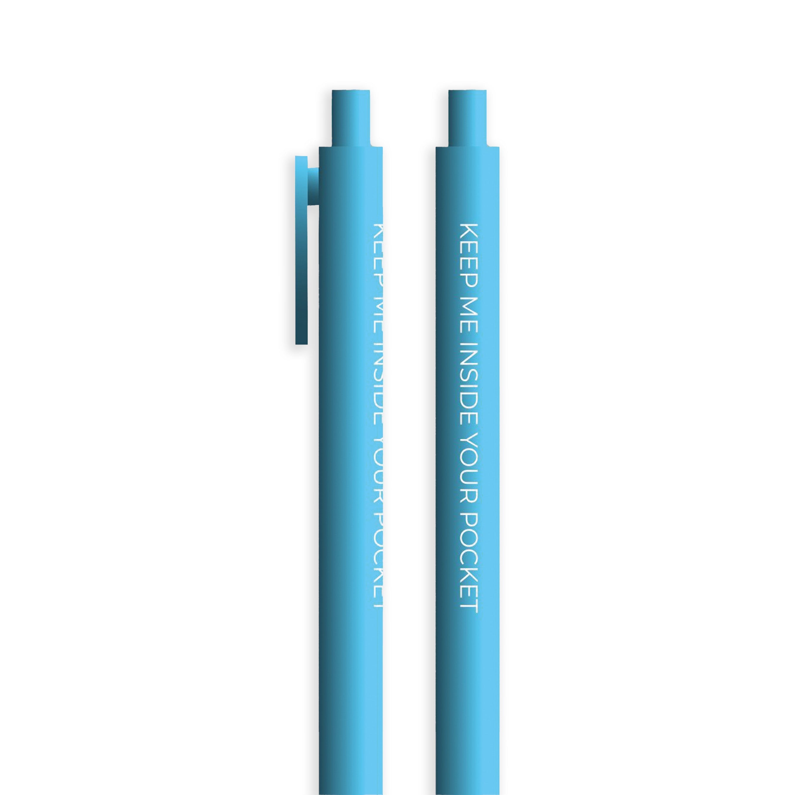 Detalle Lapicero Toy Magic Pen Light Blue en color celeste con frase inspiradora y tinta azul clara para escritura creativa.