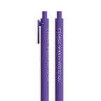 Detalle Lapicero Toy Magic Pen Violet en color morado con frase inspiradora e tinta violeta para escribir.
