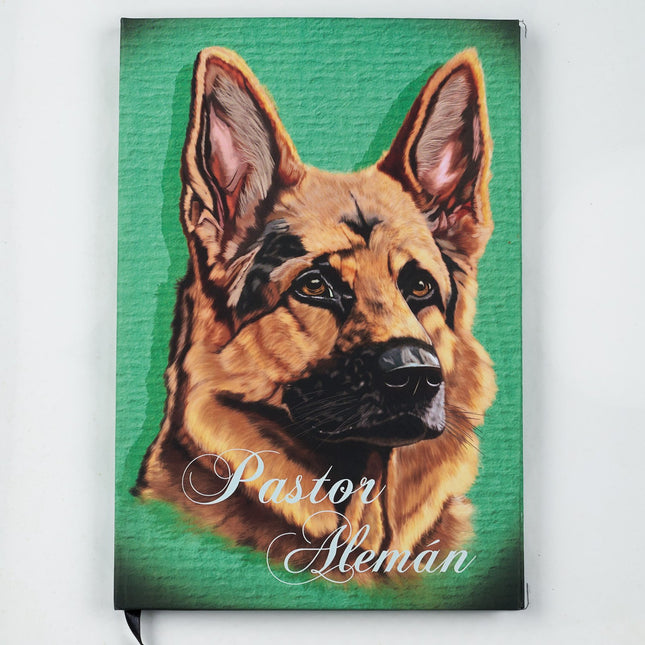 Agenda Los Cartujos Perro Pastor Alemán con tapa dura ilustrada y hojas internas eco Earth Pack rayadas, punteadas y en blanco.