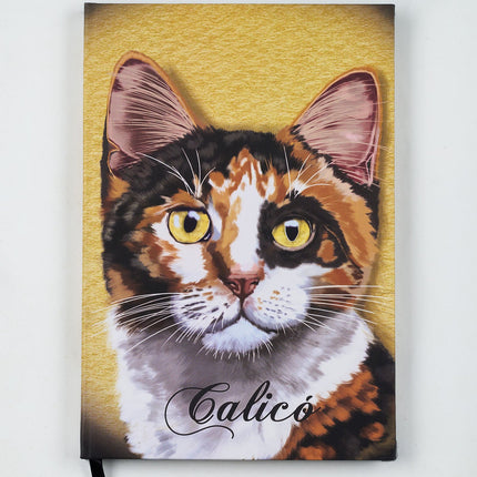 Agenda Los Cartujos Gato Calicó con tapa dura ilustrada y hojas internas eco Earth Pack rayadas, punteadas y en blanco.