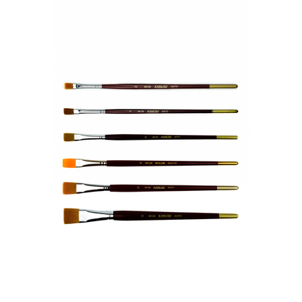 Pincel plano de nylon Giotto con mango ergonómico y cerdas suaves, ideal para pintura escolar, acrílica y acuarela.